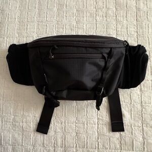 REI Trail 5 Waist Fanny Pack, Black